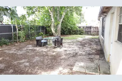7607 Dilido Blvd, Miramar, FL 33023 - Photo 18