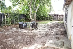 7607 Dilido Blvd, Miramar, FL 33023 - Photo 18