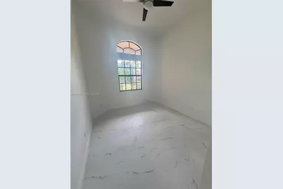 8711 NW 41st St, Cooper City, FL 33024 - Photo 14