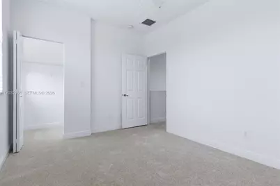 14776 SW 10th St #10501, Pembroke Pines, FL 33027 - Photo 32