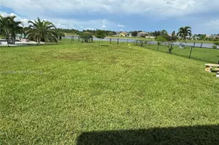 8171 Gopher Tortoise Trail, Lehigh Acres, FL 33972 - Photo 28