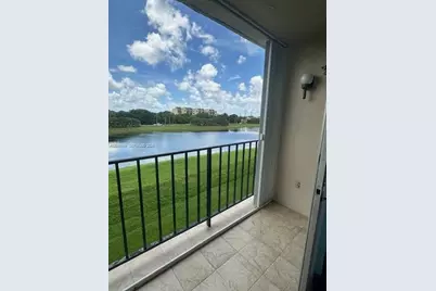 870 NW 87th Ave #302, Miami, FL 33172 - Photo 44