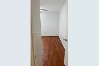 870 NW 87th Ave #302, Miami, FL 33172 - Photo 16