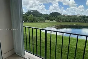 870 NW 87th Ave, Miami, FL 33172 - Photo 38