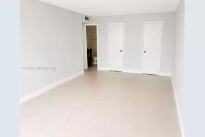 484 NW 165th St Rd #A-109, Miami, FL 33169 - Photo 4