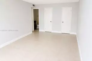 484 NW 165th St Rd, Miami, FL 33169 - Photo 4