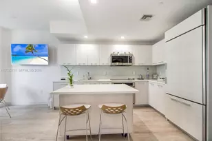 55 SW 9th St, Miami, FL 33130 - Photo 2