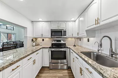 207 NW 45th Ave, Deerfield Beach, FL 33442 - Photo 10