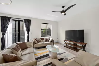 15841 NW 91st Ct, Miami Lakes, FL 33018 - Photo 12