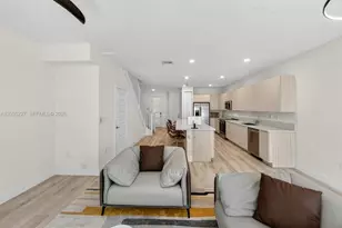 15841 NW 91st Ct, Miami Lakes, FL 33018 - Photo 14