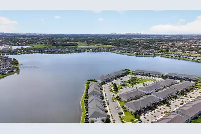 15841 NW 91st Ct, Miami Lakes, FL 33018 - Photo 66
