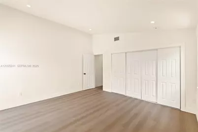 15153 NW 89th Pl, Miami Lakes, FL 33018 - Photo 20