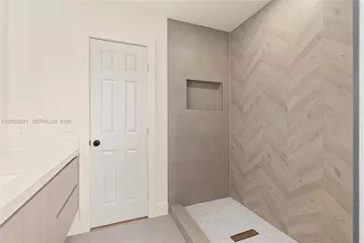 15153 NW 89th Pl, Miami Lakes, FL 33018 - Photo 24