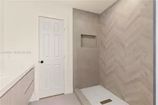 15153 NW 89th Pl, Miami Lakes, FL 33018 - Photo 24