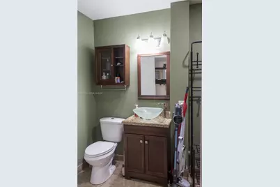 7645 NW 38th Ct, Sunrise, FL 33351 - Photo 22