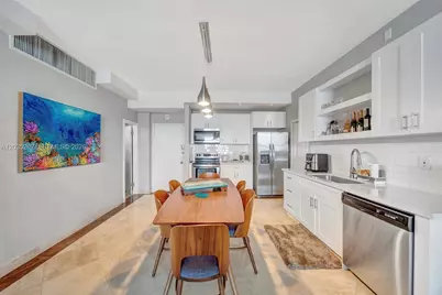 5005 Collins Ave #PH02, Miami Beach, FL 33140 - Photo 4