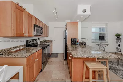 949 Pennsylvania Ave #307, Miami Beach, FL 33139 - Photo 10
