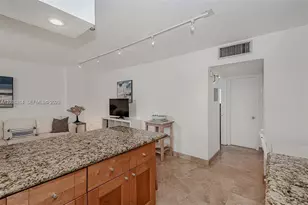 949 Pennsylvania Ave, Miami Beach, FL 33139 - Photo 14