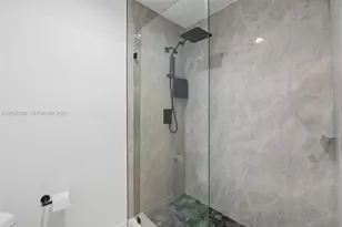 3500 Mystic Pointe Dr, Aventura, FL 33180 - Photo 18