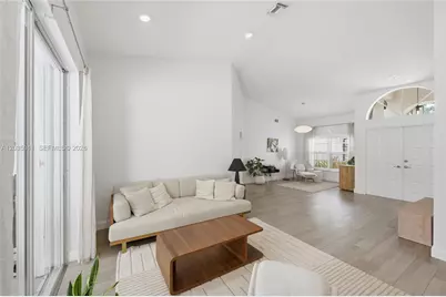 1975 Water Ridge Dr, Weston, FL 33326 - Photo 8