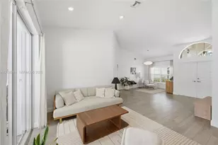 1975 Water Ridge Dr, Weston, FL 33326 - Photo 8