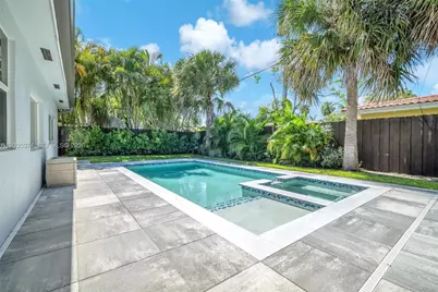 2179 NE 59th Ct, Fort Lauderdale, FL 33308 - Photo 4
