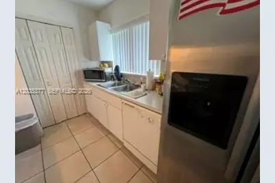 18021 SW 138th Pl, Miami, FL 33177 - Photo 6