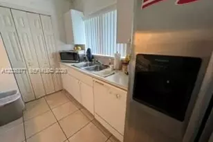 18021 SW 138th Pl, Miami, FL 33177 - Photo 6