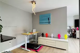 1255 Collins Ave, Miami Beach, FL 33139 - Photo 4