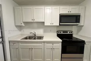5911 NE 18th Ave, Fort Lauderdale, FL 33334 - Photo 8