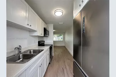 5911 NE 18th Ave #4, Fort Lauderdale, FL 33334 - Photo 10