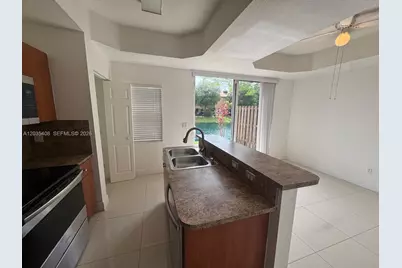 4941 Tradewinds Ter #805, Dania Beach, FL 33312 - Photo 4