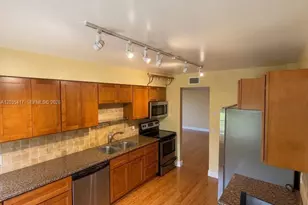 2801 NE 183rd St, Aventura, FL 33160 - Photo 4