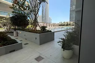 77 SE 5th, Miami, FL 33131 - Photo 14