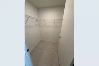 77 SE 5th #2512, Miami, FL 33131 - Photo 8