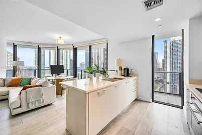 45 SW 9th St #2103, Miami, FL 33130 - Photo 8