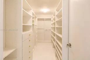 15901 Collins Ave, Sunny Isles Beach, FL 33160 - Photo 16