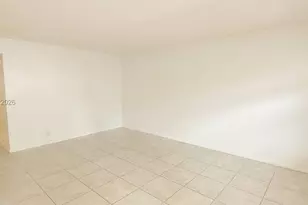 320 Fanshaw H, Boca Raton, FL 33434 - Photo 4