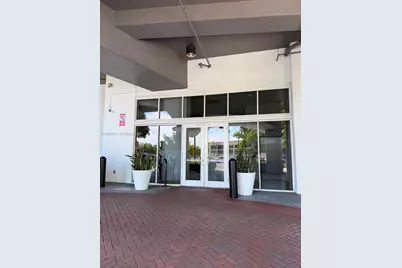 1 Glen Royal Pkwy #1006, Miami, FL 33125 - Photo 16