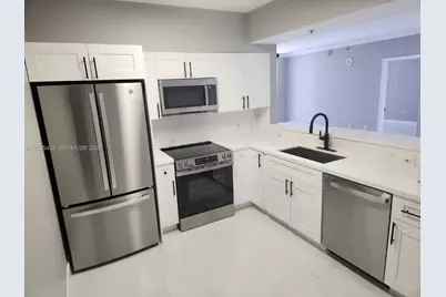 1 Glen Royal Pkwy #1006, Miami, FL 33125 - Photo 6