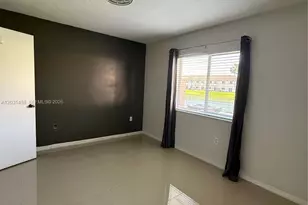 1271 SE 28th Ct, Homestead, FL 33035 - Photo 6