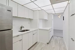 1000 West Ave, Miami Beach, FL 33139 - Photo 2