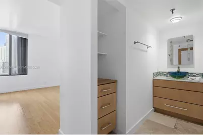 520 SE Brickell Key Dr #A1615, Miami, FL 33131 - Photo 6