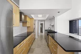 520 SE Brickell Key Dr, Miami, FL 33131 - Photo 4