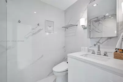 800 Claughton Island Dr #3101, Miami, FL 33131 - Photo 60