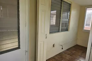 709 NE 4th Ct., Hallandale Beach, FL 33009 - Photo 4
