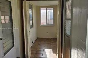 709 NE 4th Ct., Hallandale Beach, FL 33009 - Photo 2