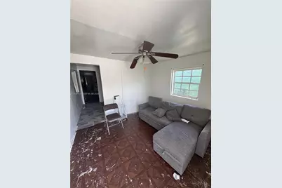 2125 W 5th Ave, Hialeah, FL 33010 - Photo 2