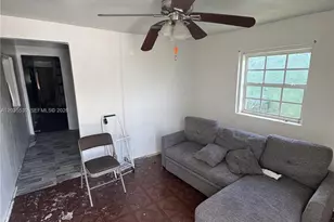 2125 W 5th Ave, Hialeah, FL 33010 - Photo 2