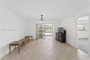 7887 Golf Cir Dr, Margate, FL 33063 - Photo 2